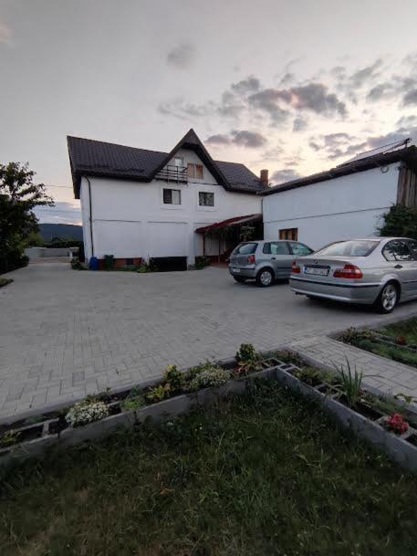 Camere De Inchiriat Edelweiss Dumbrava Roşie Eksteriør bilde